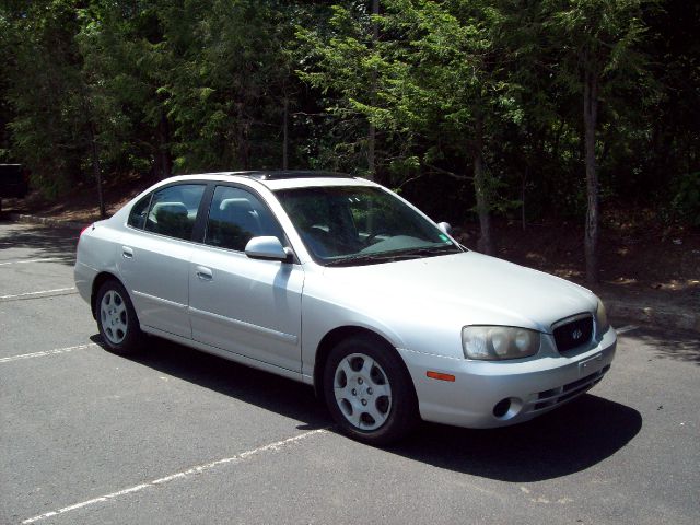 Hyundai Elantra 2002 photo 2