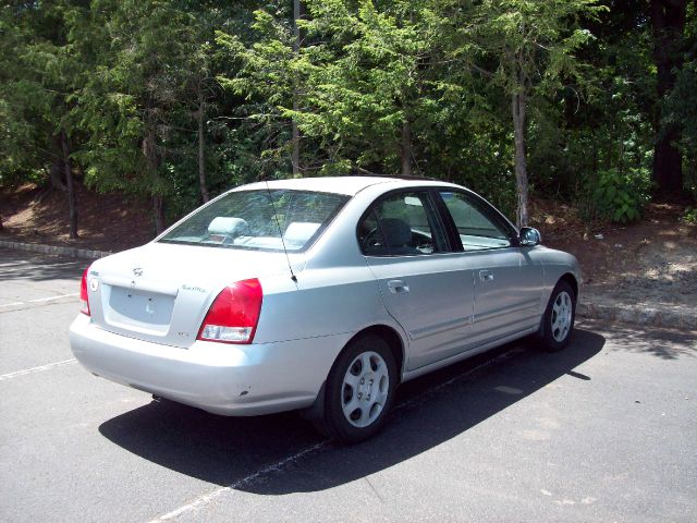 Hyundai Elantra 2002 photo 4