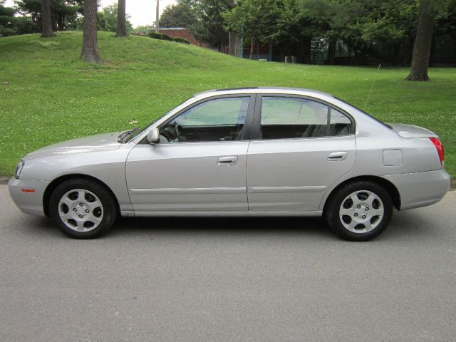 Hyundai Elantra FWD 4dr Sport Sedan