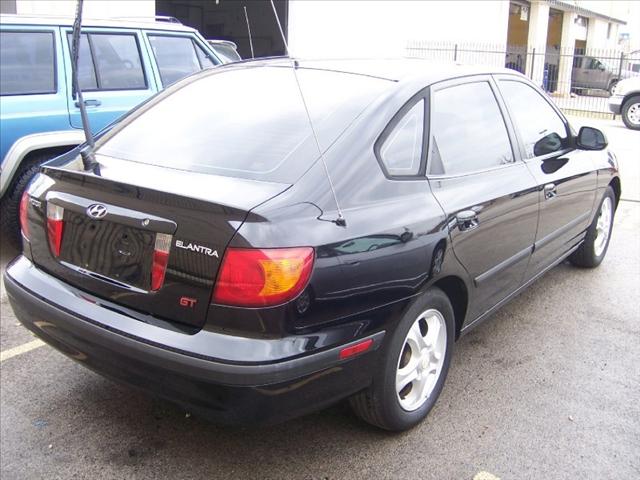 Hyundai Elantra 2002 photo 1