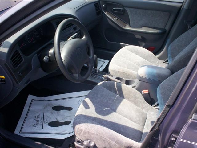 Hyundai Elantra 2002 photo 3