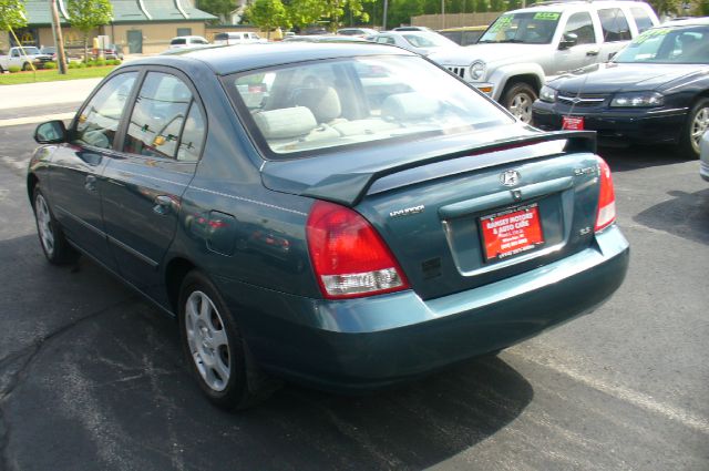 Hyundai Elantra 2002 photo 1