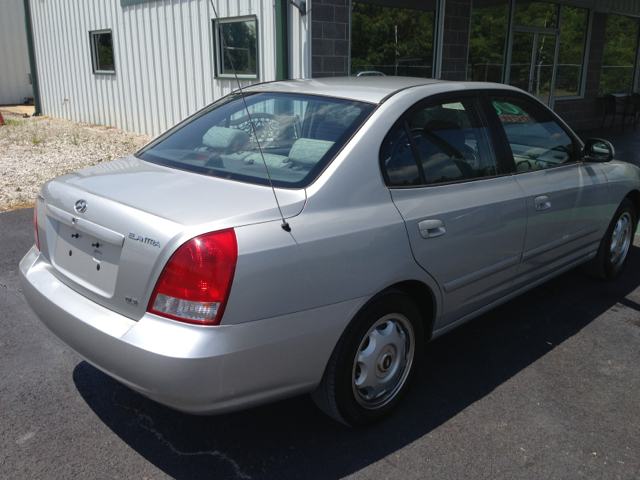 Hyundai Elantra 2002 photo 4