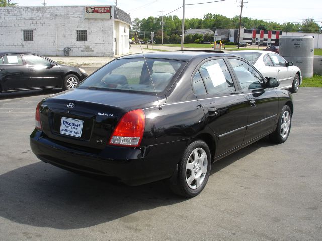 Hyundai Elantra 2002 photo 1