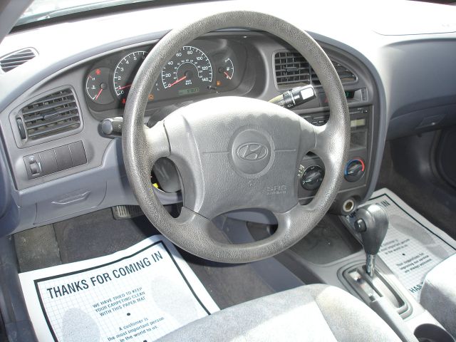 Hyundai Elantra 2002 photo 5