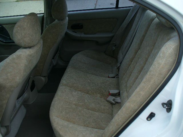 Hyundai Elantra 2002 photo 2