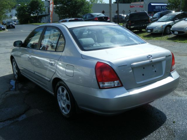 Hyundai Elantra 2002 photo 4