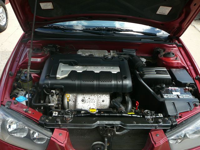 Hyundai Elantra 2002 photo 2