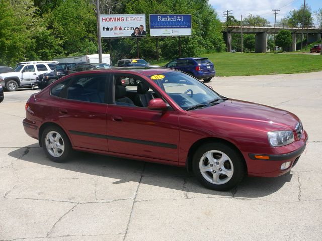 Hyundai Elantra 2002 photo 3