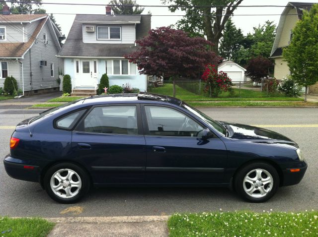 Hyundai Elantra 2002 photo 9