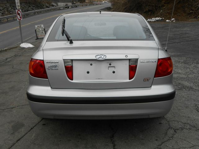 Hyundai Elantra 2002 photo 8