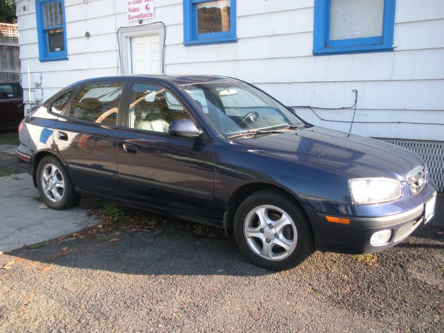 Hyundai Elantra 2002 photo 1