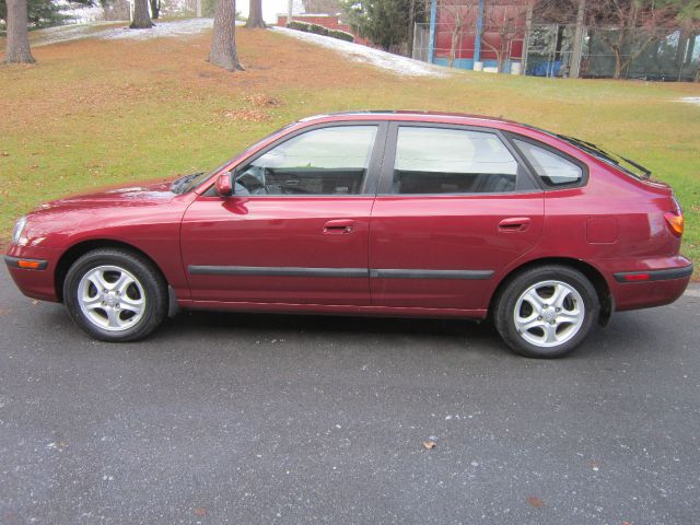 Hyundai Elantra 2002 photo 1