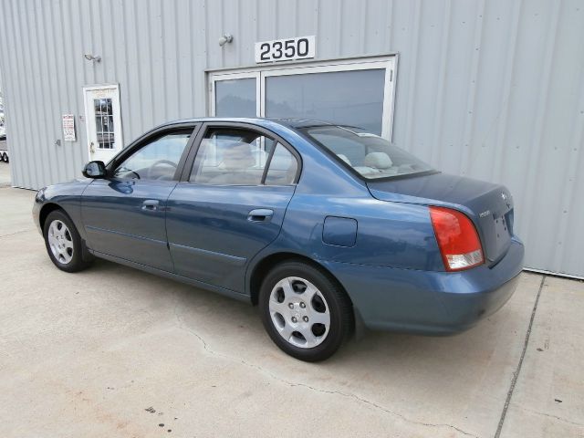 Hyundai Elantra 2003 photo 3