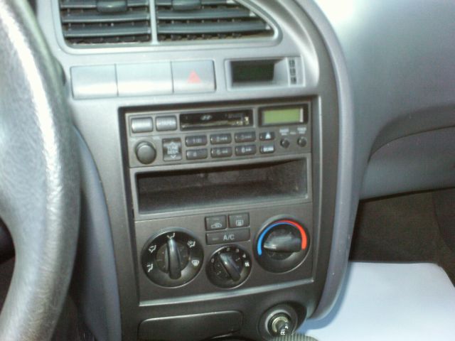 Hyundai Elantra 2003 photo 3