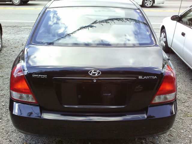 Hyundai Elantra 2003 photo 4