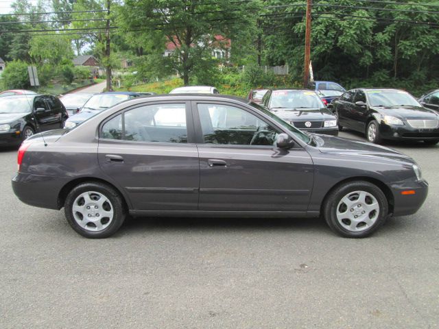 Hyundai Elantra 2003 photo 1