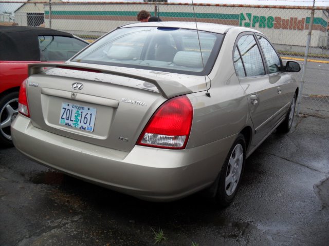 Hyundai Elantra 2003 photo 1