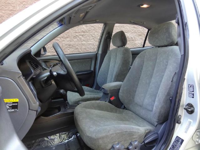 Hyundai Elantra 2003 photo 2