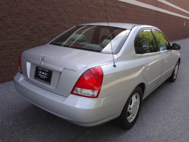 Hyundai Elantra 2003 photo 3