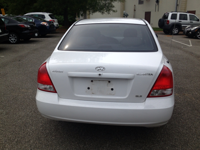 Hyundai Elantra 2003 photo 1