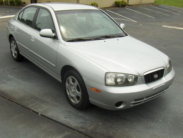 Hyundai Elantra 2003 photo 3