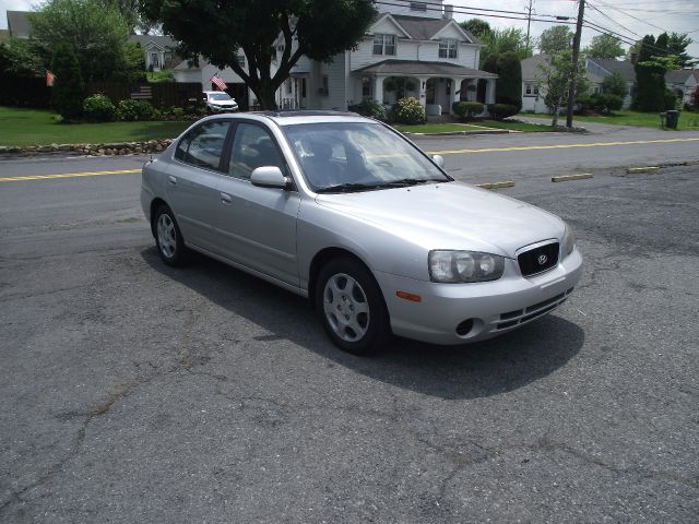 Hyundai Elantra FWD 4dr Sport Sedan