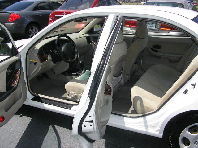 Hyundai Elantra 2003 photo 1