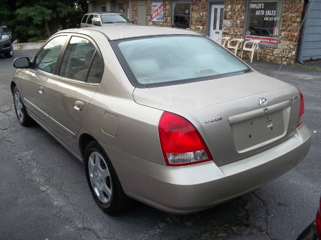 Hyundai Elantra 2003 photo 2