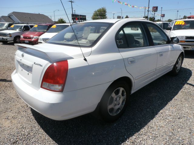 Hyundai Elantra 2003 photo 4