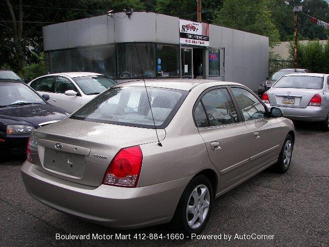 Hyundai Elantra 2003 photo 2