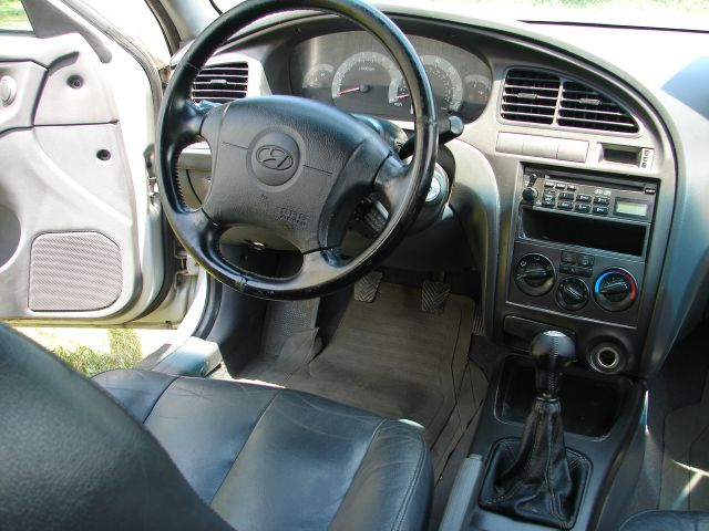 Hyundai Elantra 2003 photo 5