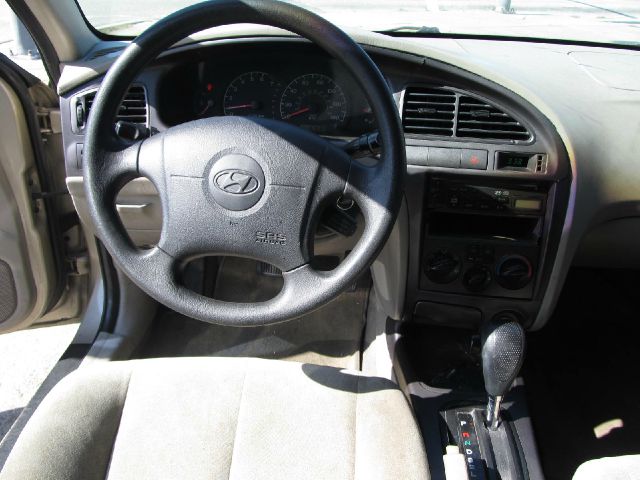 Hyundai Elantra 2003 photo 0