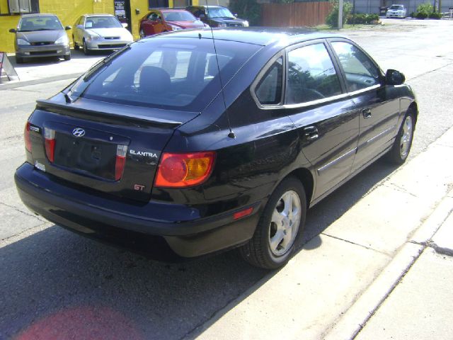 Hyundai Elantra 2003 photo 1