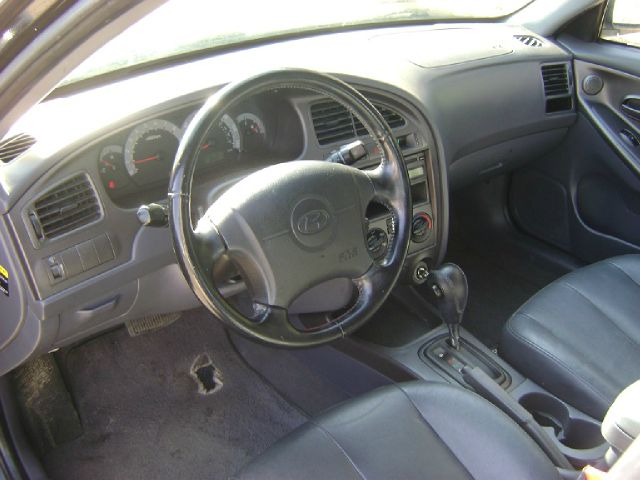 Hyundai Elantra 2003 photo 3