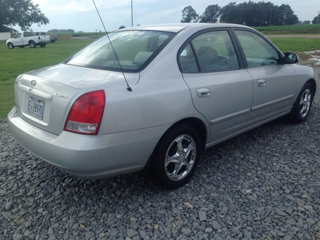 Hyundai Elantra 2003 photo 3