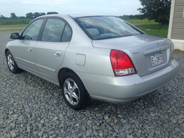 Hyundai Elantra 2003 photo 4