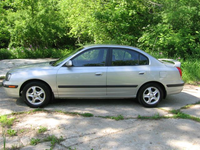 Hyundai Elantra 2003 photo 3