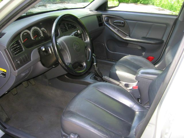 Hyundai Elantra 2003 photo 6