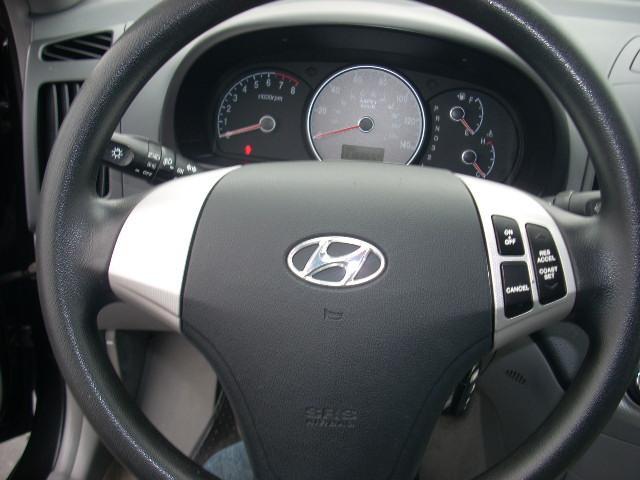 Hyundai Elantra 2003 photo 2