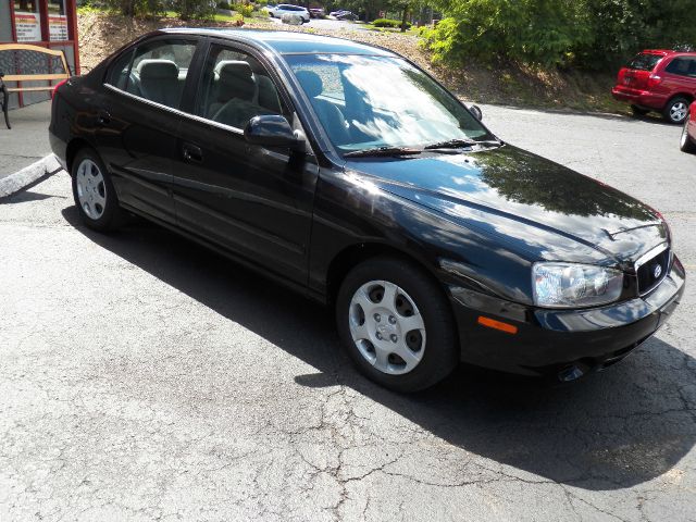 Hyundai Elantra 2003 photo 1