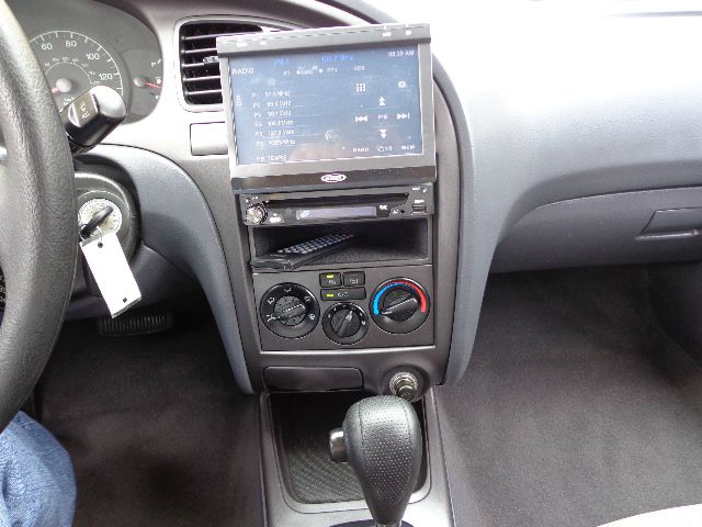 Hyundai Elantra 2003 photo 1