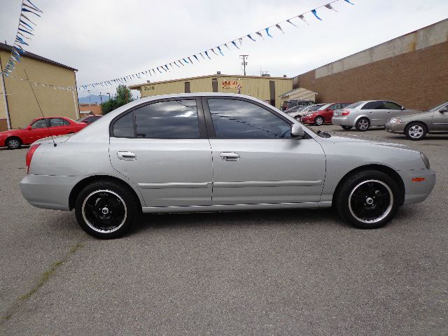 Hyundai Elantra 2003 photo 3