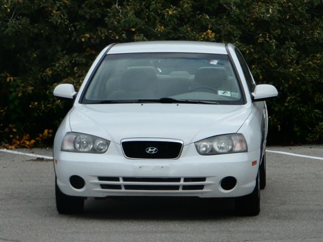 Hyundai Elantra 2003 photo 2