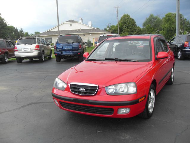 Hyundai Elantra 2003 photo 2