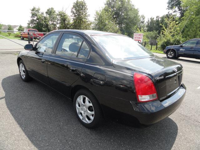 Hyundai Elantra 2003 photo 3