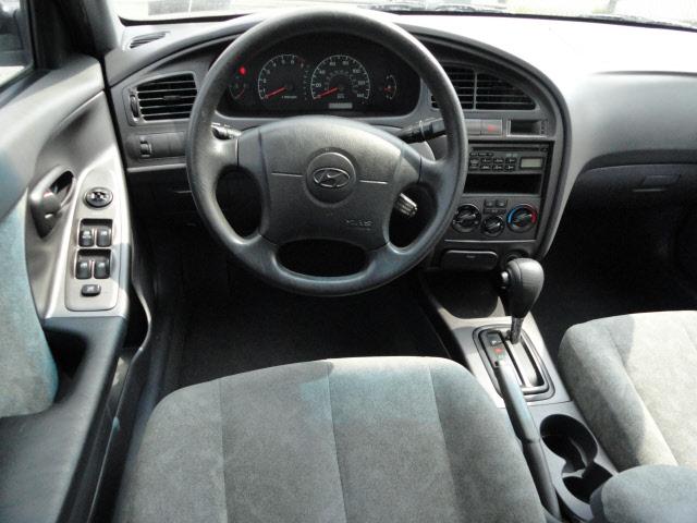 Hyundai Elantra 2003 photo 5