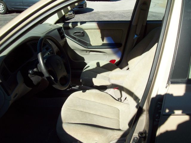 Hyundai Elantra 2003 photo 10