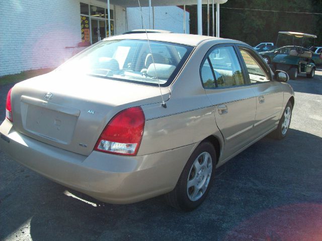 Hyundai Elantra 2003 photo 14