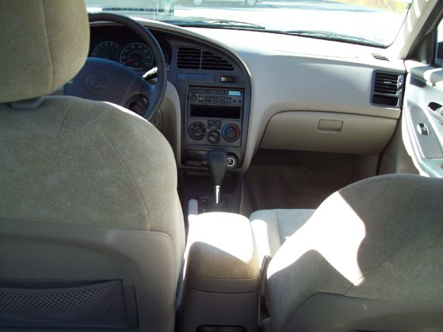 Hyundai Elantra 2003 photo 9